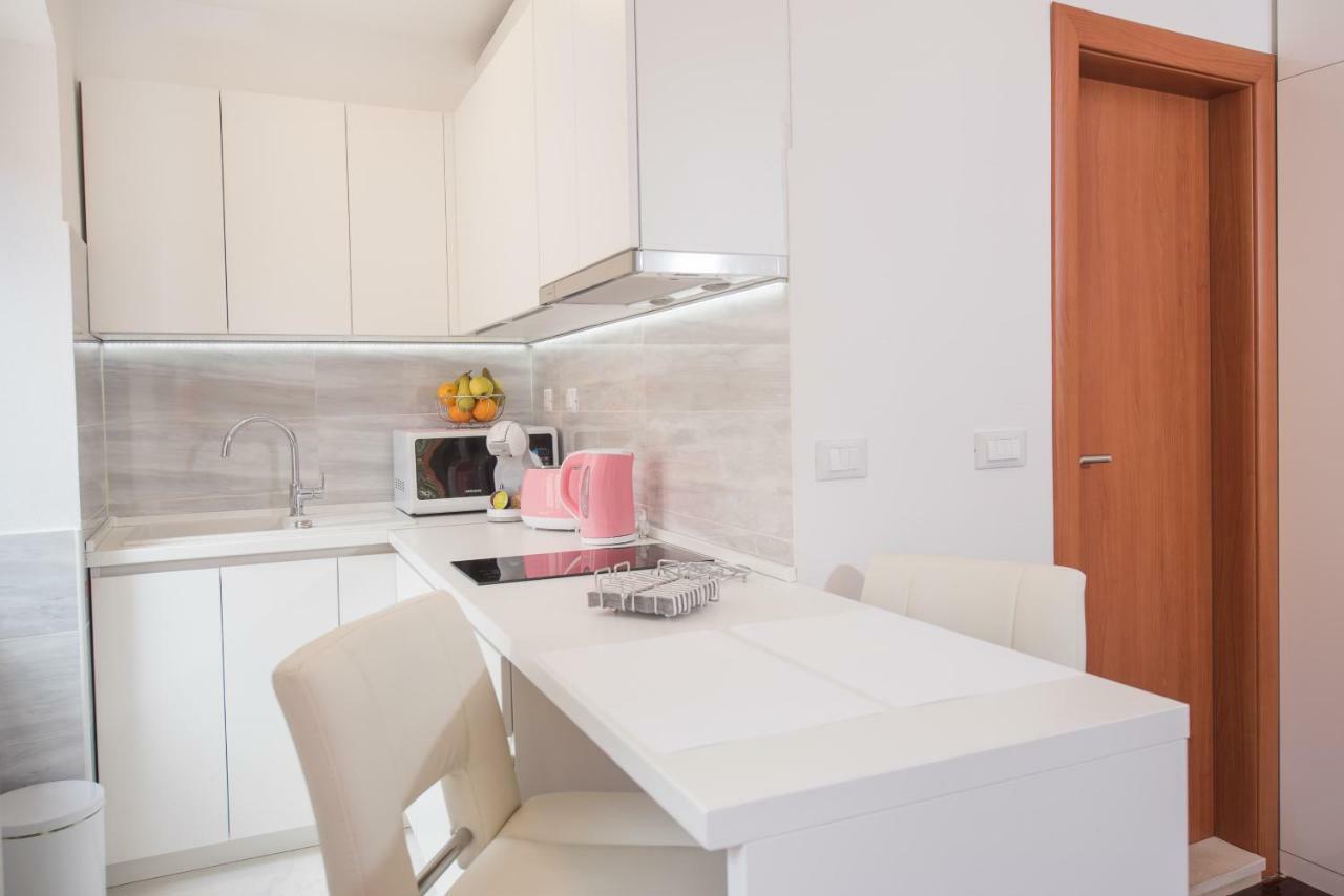 Studio Apartment Lena Kaštela Eksteriør billede