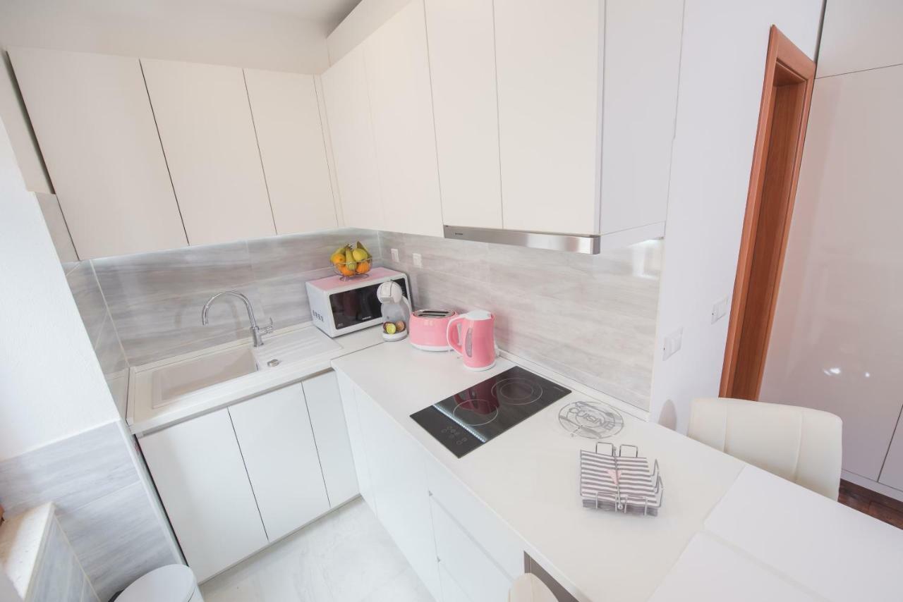 Studio Apartment Lena Kaštela Eksteriør billede
